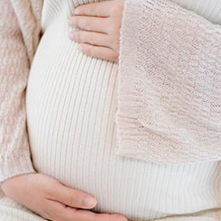 同时，现在🇰🇾AI创业的基础设⬅施也非常🇪🇬🖋完善，支〰持像王依然这样的😅🦙